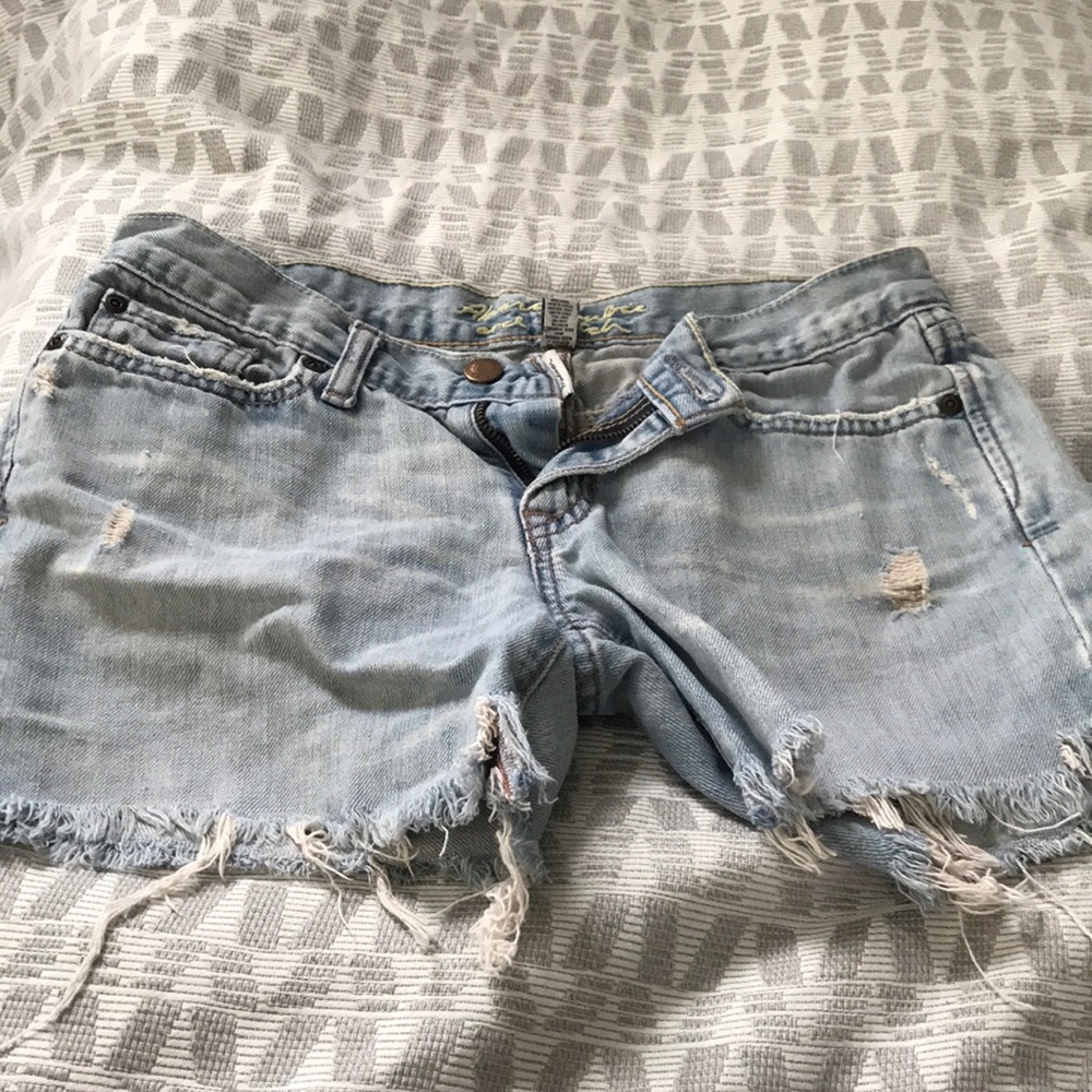 Abercrombie and Fitch cut off denim shorts size 2